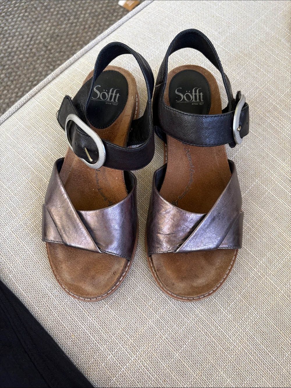 Söfft Metallic Bronze and Black Leather Slingback Sandals